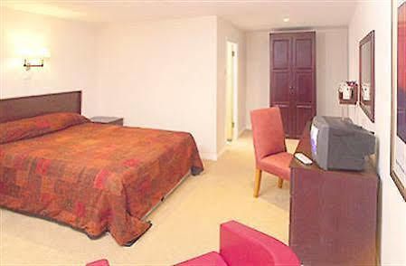 Hotel St Lawrence Luton (Bedfordshire) Exterior foto